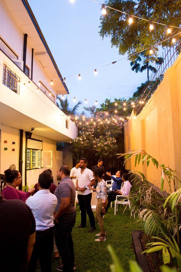 Tuk Tuk Hostels Colombo Esterno foto